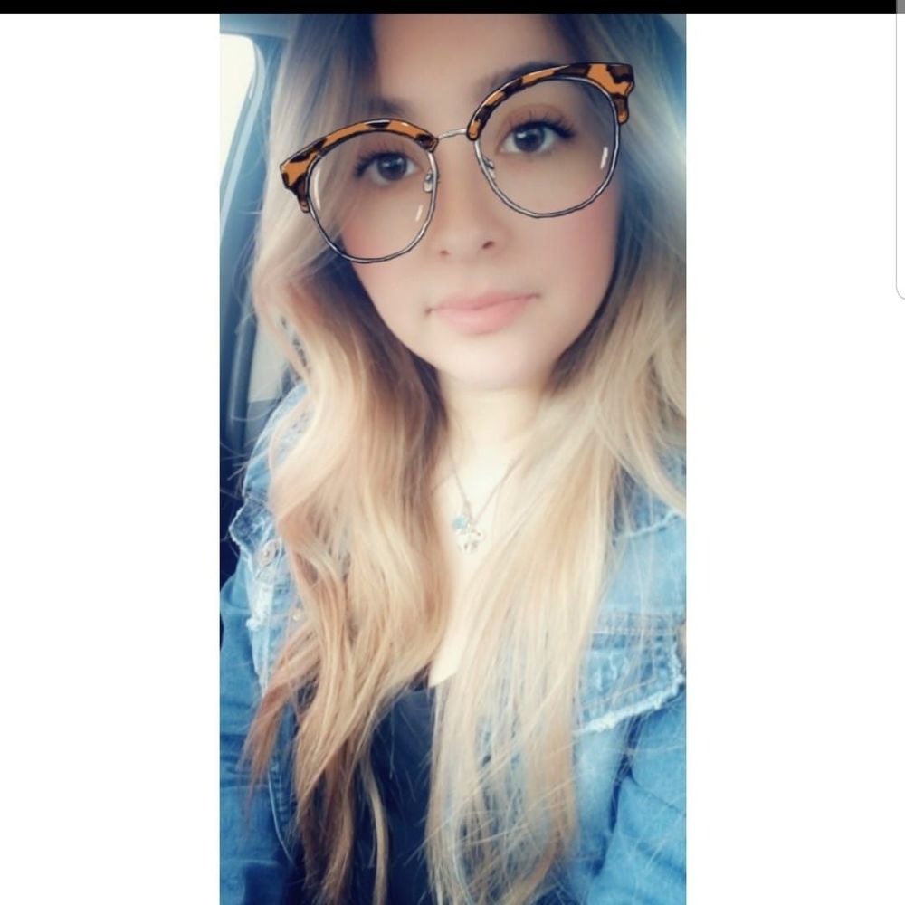 Meet your Posher, Dalila